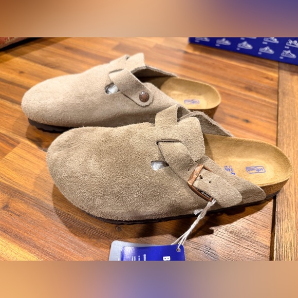 Birkenstock Taupe Suede Clog with Buckle - Size 40 L9/M7 - Picture 2 of 5